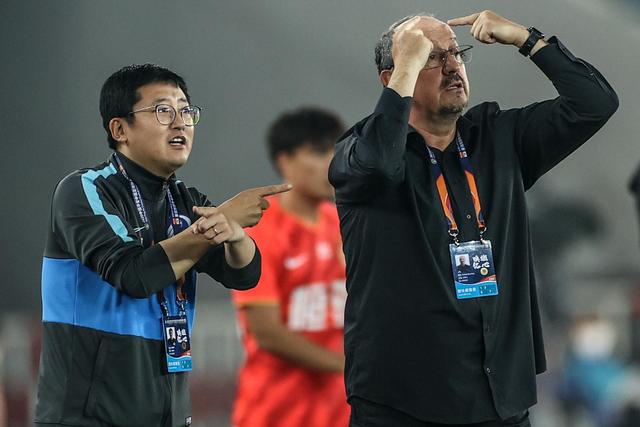 巴萨官方社媒晒猫咪形象新吉祥物