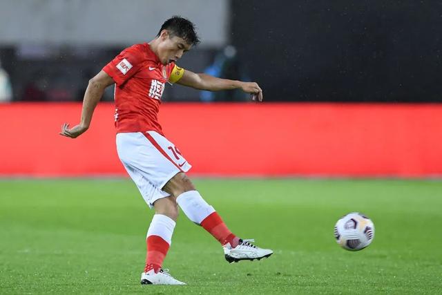 范迪克：取代克洛普非常艰巨但斯洛特干得很好